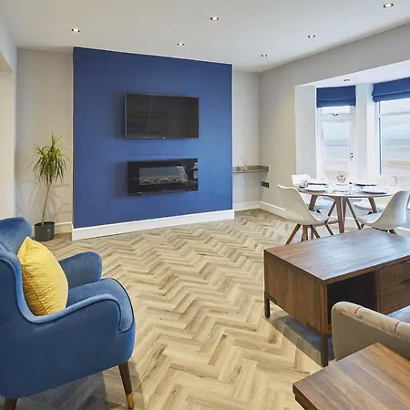 Host & - Bellevue Apartament Redcar